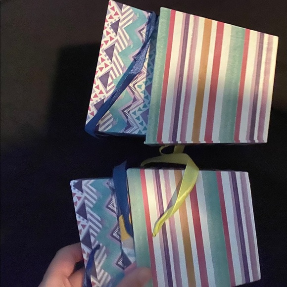 Set Of Containers - Picture 4 of 4